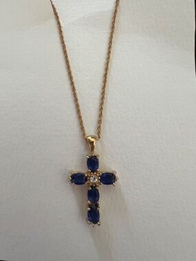 Vintage AVON Cross Pendant